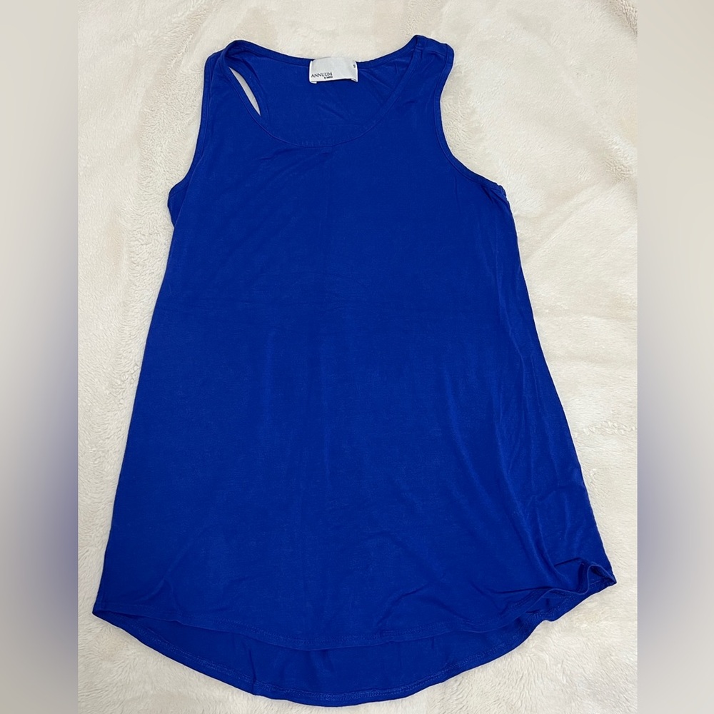 Annuum blue tank top